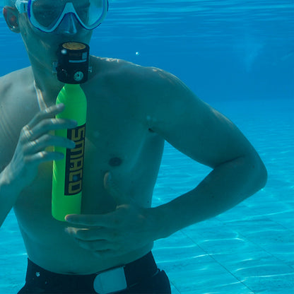 Respiration sous-marine avec mini bouteille de plongée SMACO S300